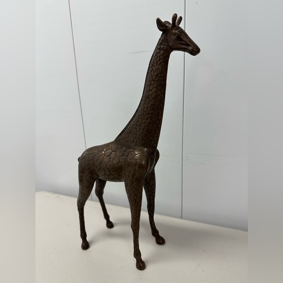 Vintage Bronze Giraffe Sculpture Statue - 17” Tall - Picture 2 of 9